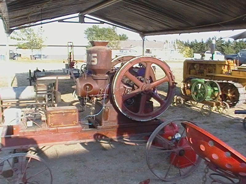 Show report Goessel Kansas 2010 (many LARGE photos) Smokstak® Antique